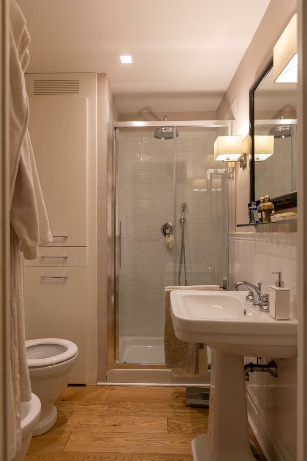 Santa Croce Luxury 2 Bedroom Firenze Bagian luar foto