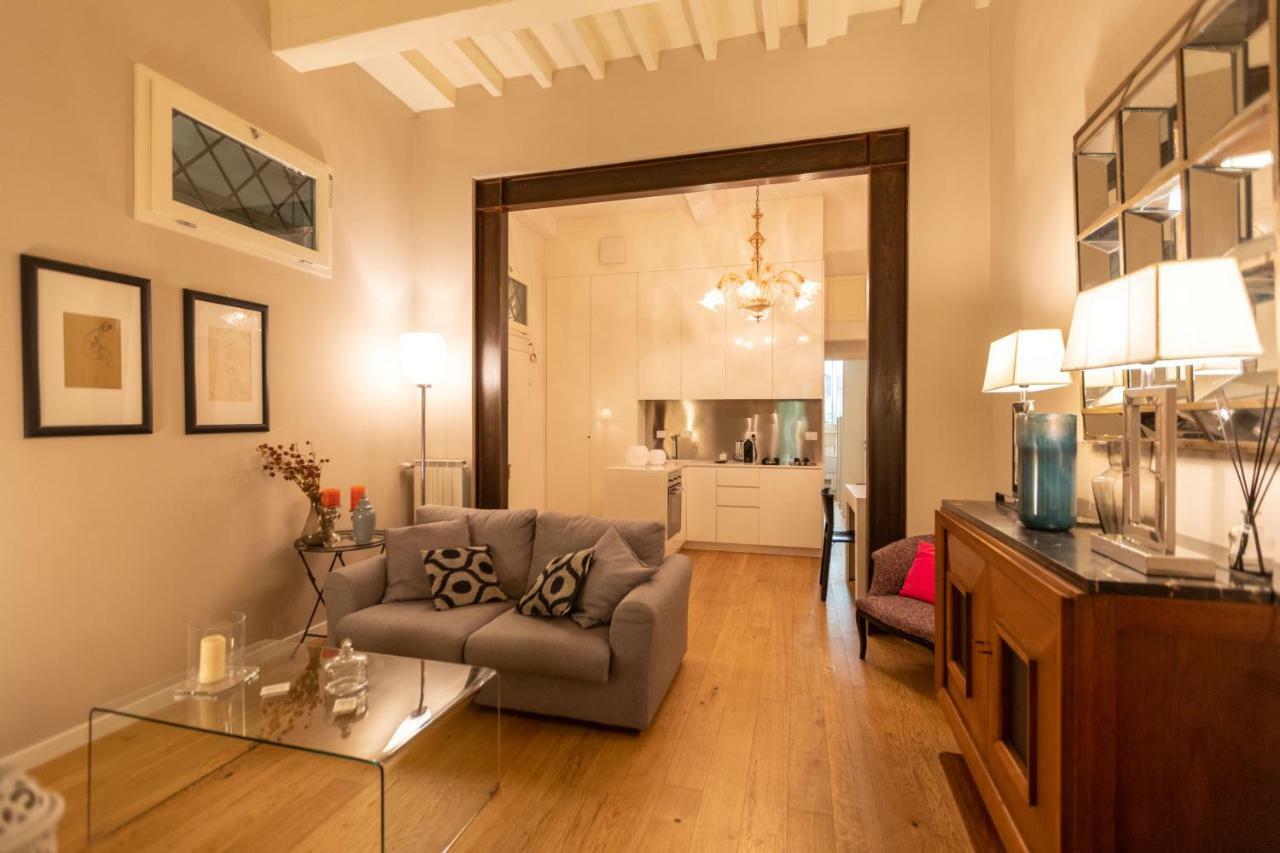 Santa Croce Luxury 2 Bedroom Firenze Bagian luar foto